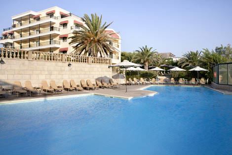 Piscine - Hôtel Ramada Attica Riviera 4* Athenes Grece