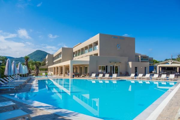 Piscine de l'hôtel - CNic Gemini