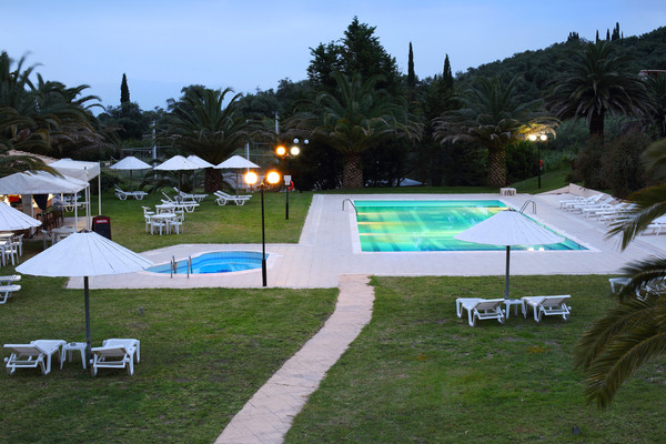 Piscine - Rebecca's Village