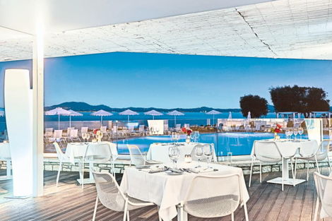 restaurant
