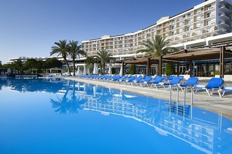 Hôtel Oclub Premium Amilia Mare 5*