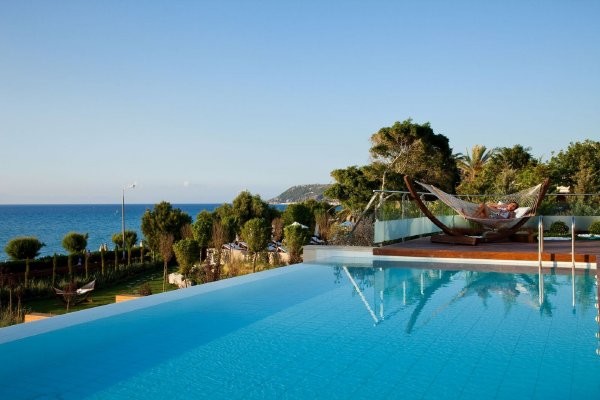 Piscine - Amathus Elite Suites