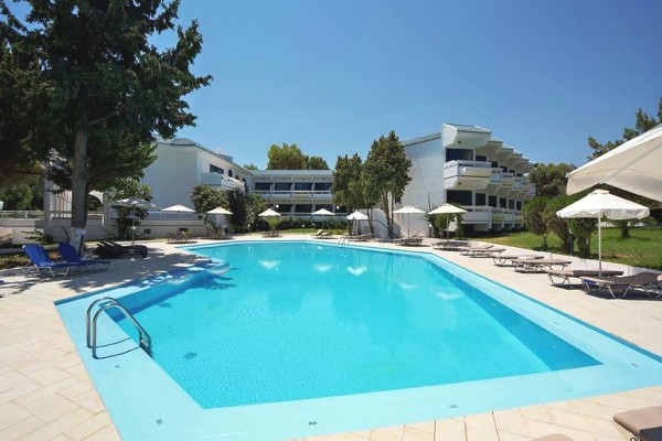 piscine - Larisa Blue Boutique & Resort
