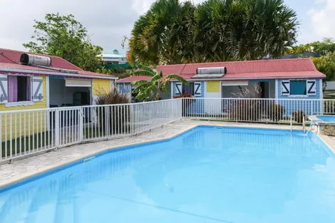 Guadeloupe : Résidence hôtelière Berceuse Créole - Location de voiture incluse