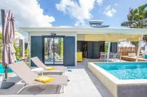 Guadeloupe-Pointe A Pitre, Hôtel Iguane House Villas & Micro Spa + Location Voiture