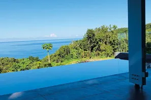 Guadeloupe-Pointe A Pitre, Hôtel Villa Gajah Mada