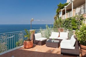 Italie-Naples, Hôtel Sporting