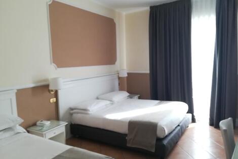 Hôtel Leopardi napoles ITALIE