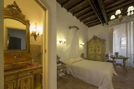 Hôtel Antica Dimora Donna Isabella rome ITALIE