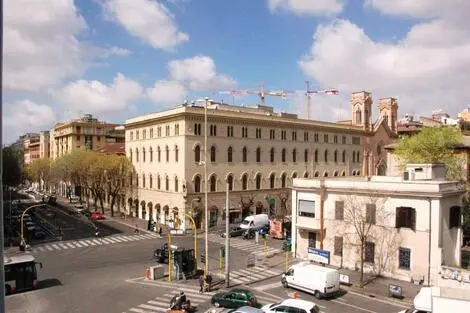Hôtel Charme Holidays Colosseum rome ITALIE
