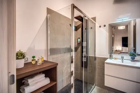 Hôtel Tritone Top House rome ITALIE