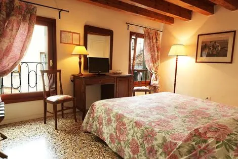 Hôtel Locanda Ai Santi Apostoli venise ITALIE