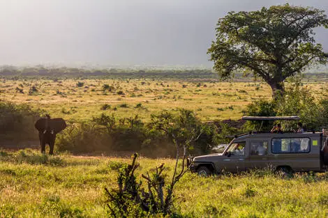 Combiné circuit et hôtel Jacaranda Indian Ocean Beach Resort 4* avec 2 nuits Tsavo Est/Ouest diani_beach Kenya
