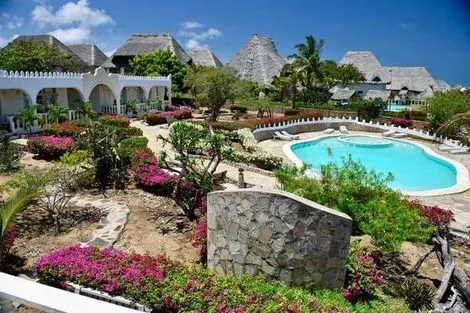 piscine - Oclub Exp\u00E9rience Jacaranda Beach Resort Kenya