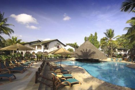 Hôtel Pinewood Beach & Spa Resort 4*