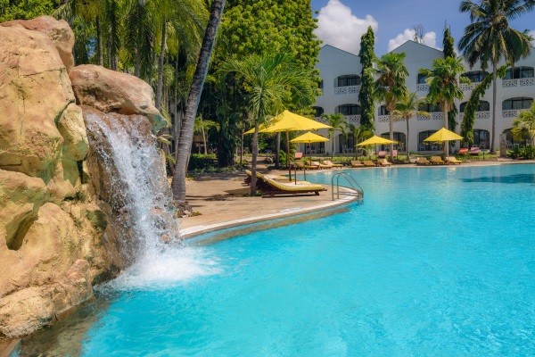 Piscine - Sarova Whitesands Beach & Spa Resort