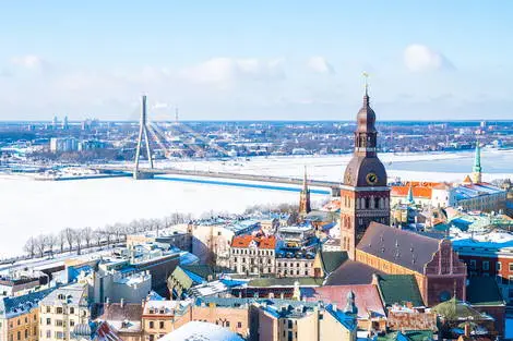 Circuit Marché de Noël de Riga riga Lettonie
