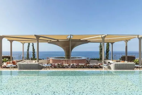 Circuit Echappée Sentiers de Madère depuis le Next By Savoy Signature funchal Madère