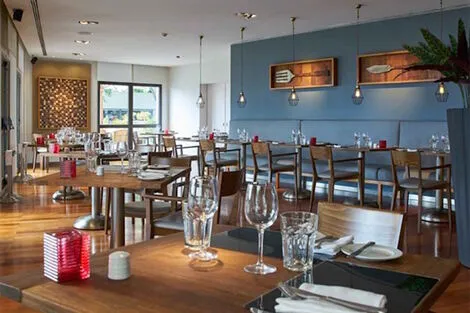 restaurant