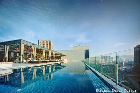 Stripes Kuala Lumpur : Piscine