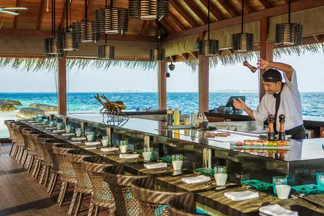 Restaurant - Kurumba Maldives