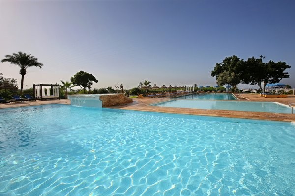 piscine - Anezi Tower