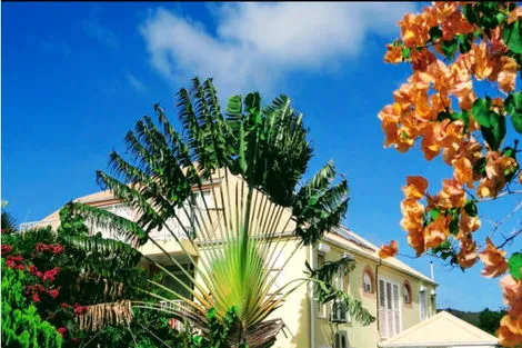 Résidence hôtelière Royaume du Soleil - Avec location de voiture sainteanne Martinique