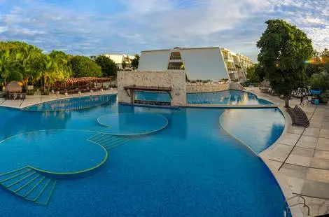 Piscine - Hôtel Grand Sirenis Riviera Maya Resort & Spa 5* Cancun Mexique