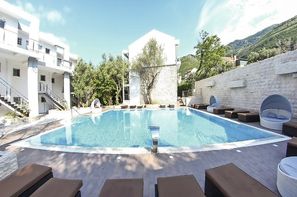 Montenegro-Tivat, Club Jumbo Vile Oliva