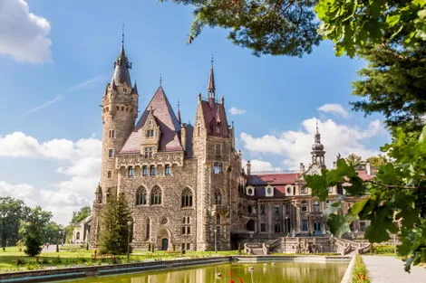 Moszna castle