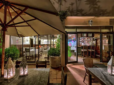 restaurant