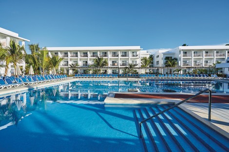 Piscine - Hôtel Riu Bambu 5* Punta Cana Republique Dominicaine