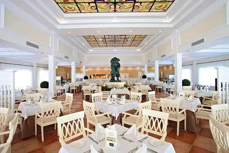 Restaurant buffet - Bahia Principe Grand Aquamarine