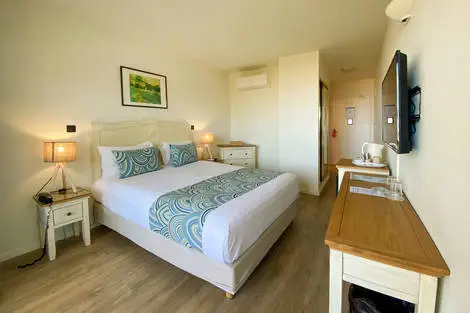 Chambre Double Vue Piscine