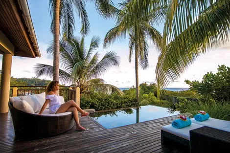 Valmer - pool villa view