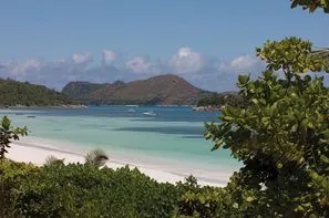 Seychelles-Praslin, Hôtel Acajou Beach Resort