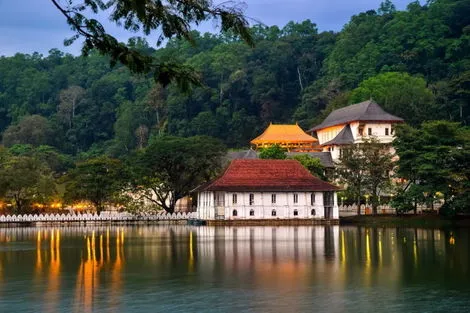 Circuit Grand tour du Sri Lanka + ext. 3 nuits Naya Collection Blue Waters 5* - Privatif base 2 pers. colombo Sri Lanka