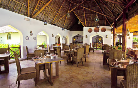 Restaurant principal Mwambao - Sultan Sands Island Resort