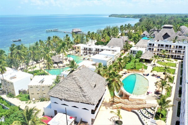 Vue panoramique - Club Jumbo Zanzibar Bay (Vol de jour) 4*