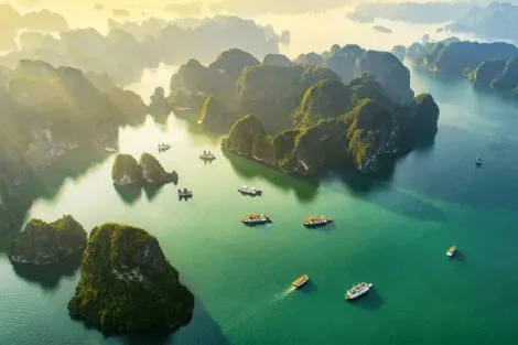 Circuit Du Royaume du Siam à la Mythique Baie d'Halong bangkok Thailande