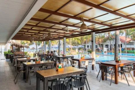Dolphin Bay Resort - Restaurant