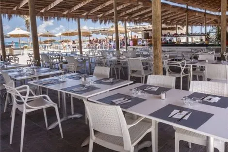 beach restaurant