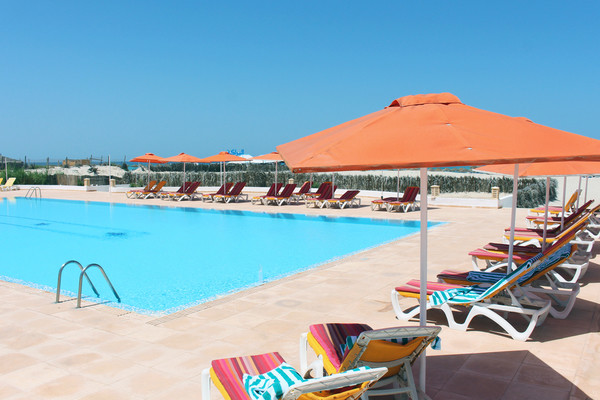 Piscine - Bakour Beach by Checkin