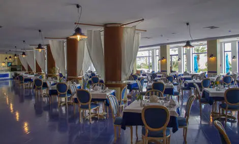 Restaurant buffet - Framissima Regency Hotel & Spa