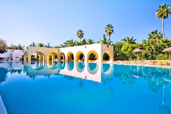 Piscine - Mediterrannée Thalasso Golf