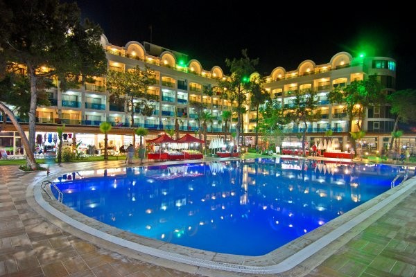 Piscine - Maya World Side