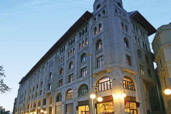 Façade - Legacy Ottoman