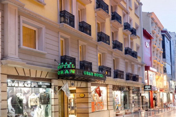 Façade - Oran
