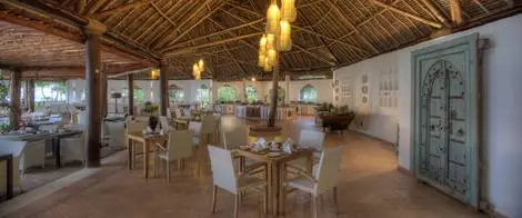 Restaurant - Bluebay Beach Resort & Spa