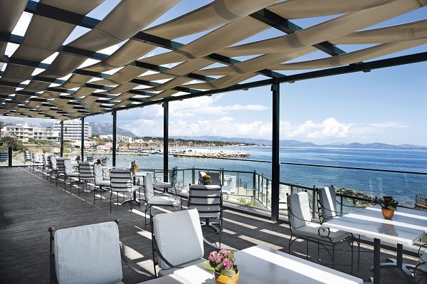 Hôtel Ramada Attica Riviera *****